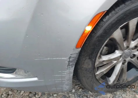 2015 Chrysler 200 Limited z USA, uszkodzony, nr VIN 1C3CCCAB5FN619554